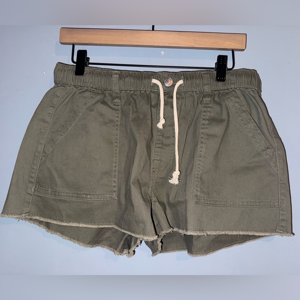 No Boundaries Olive Women's Cargo Shorts